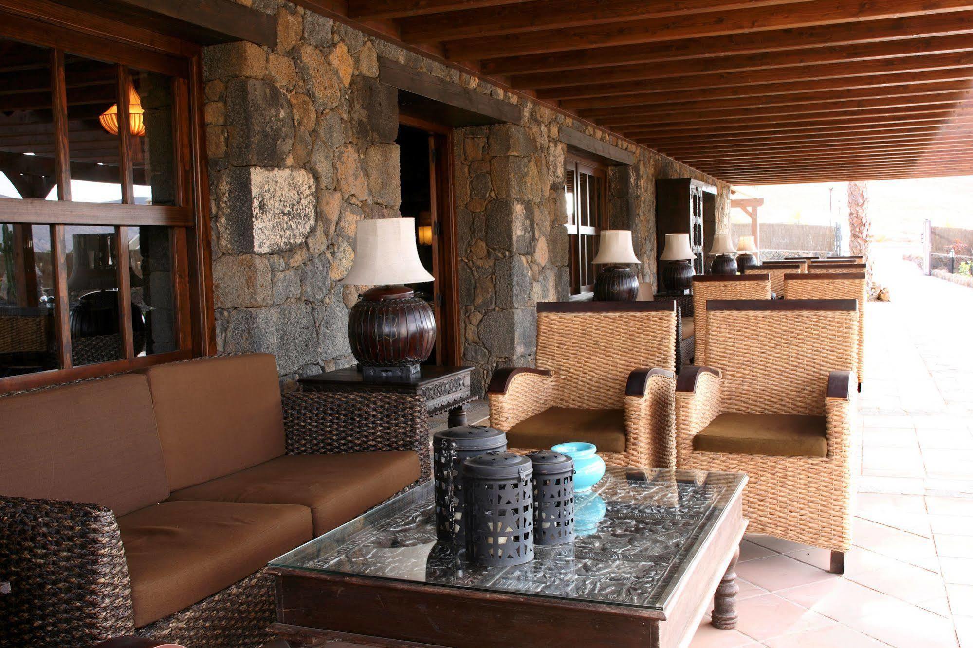 Villas Oasis Casa Vieja La Oliva Exterior foto