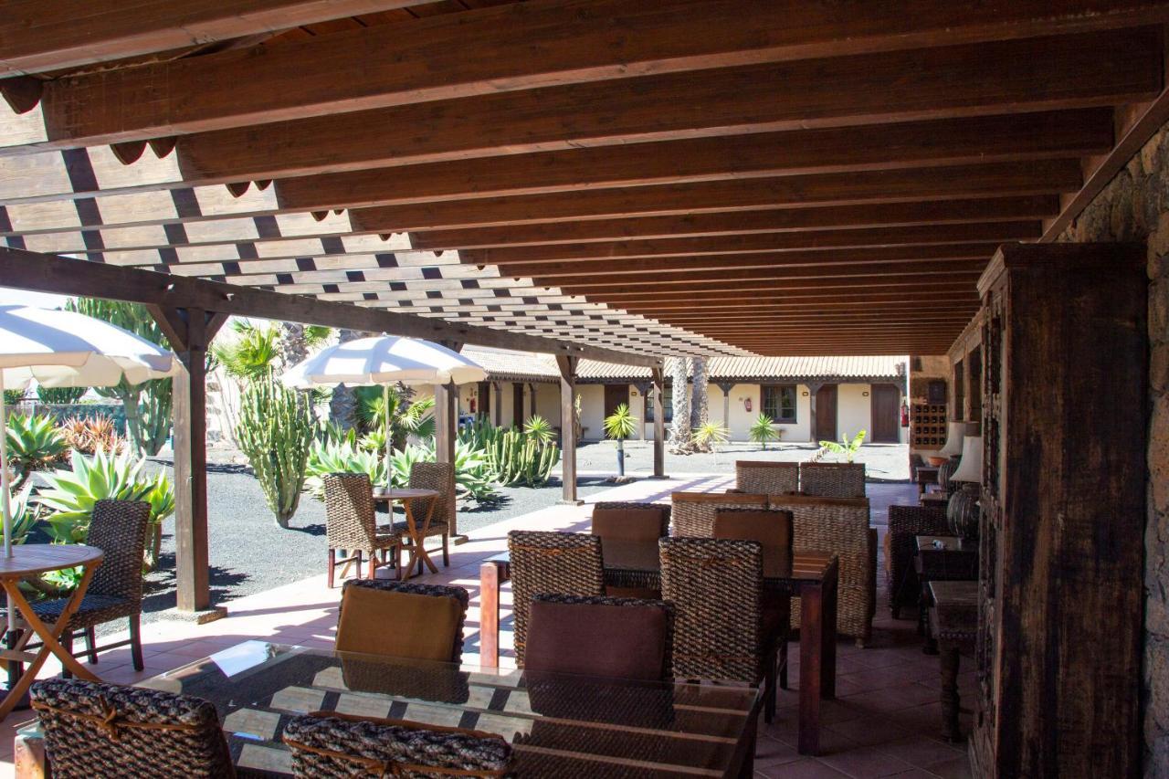 Villas Oasis Casa Vieja La Oliva Exterior foto